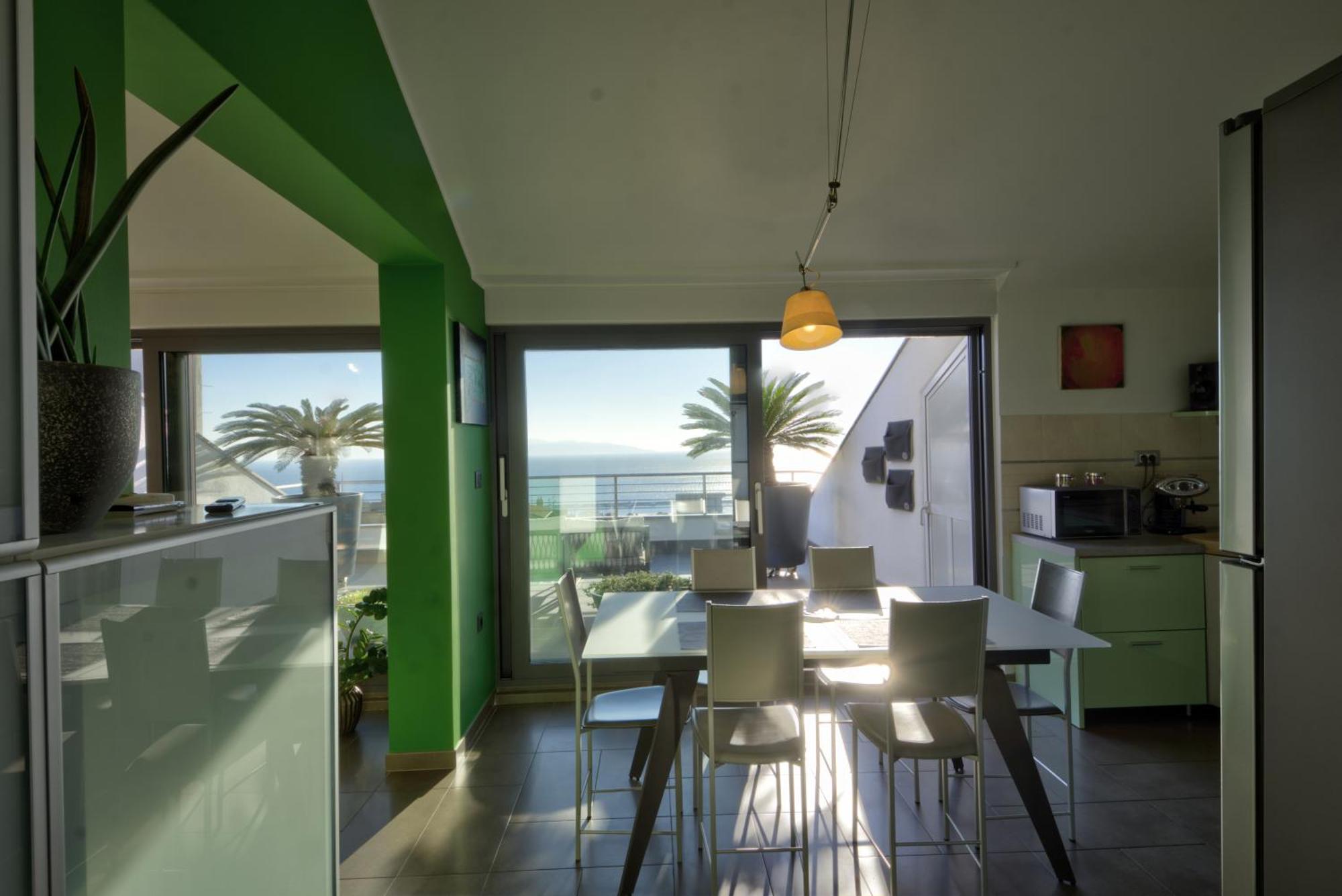 Penthouse Belvedere City View With Private Parking غييكا المظهر الخارجي الصورة