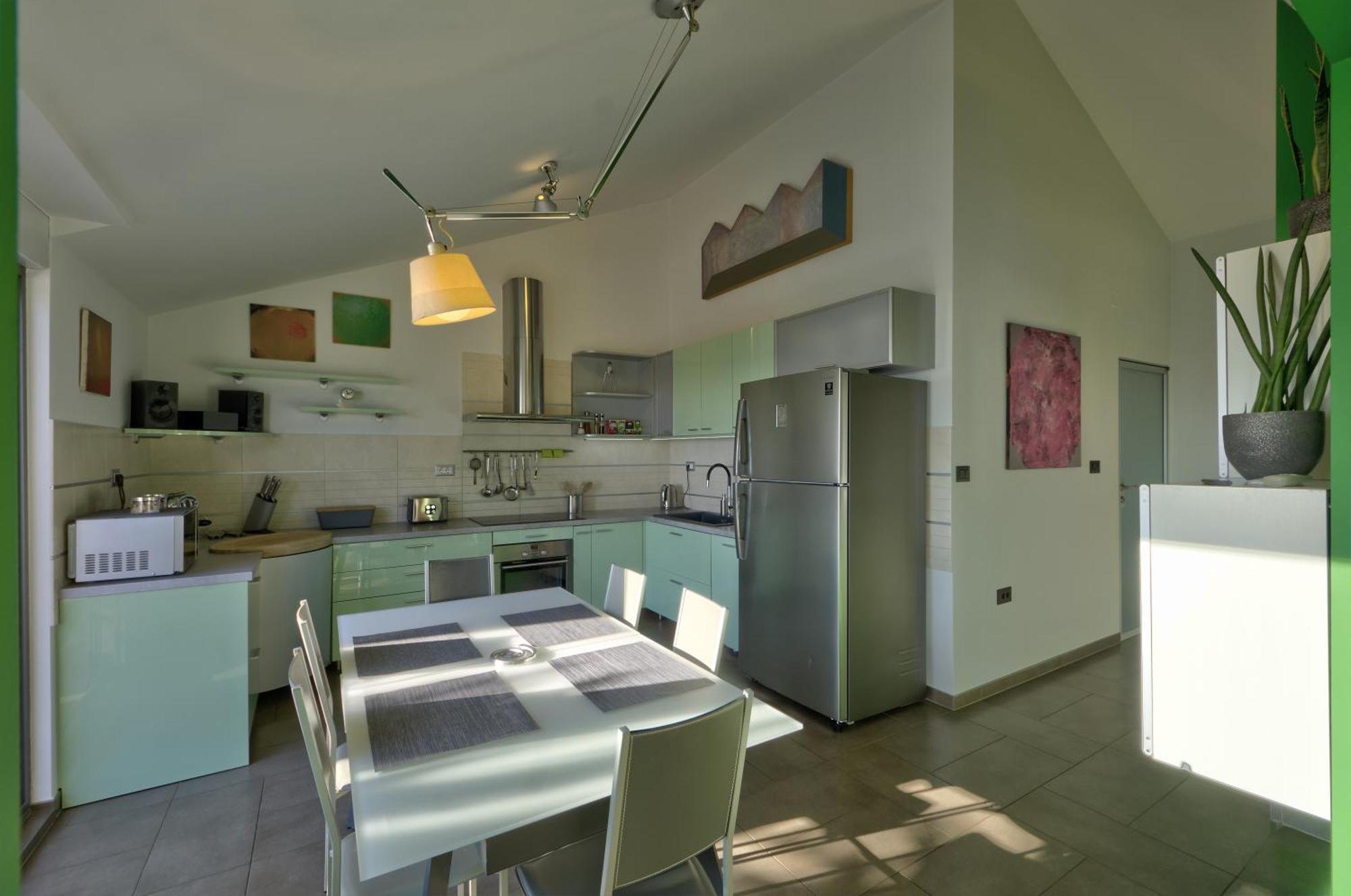 Penthouse Belvedere City View With Private Parking غييكا المظهر الخارجي الصورة