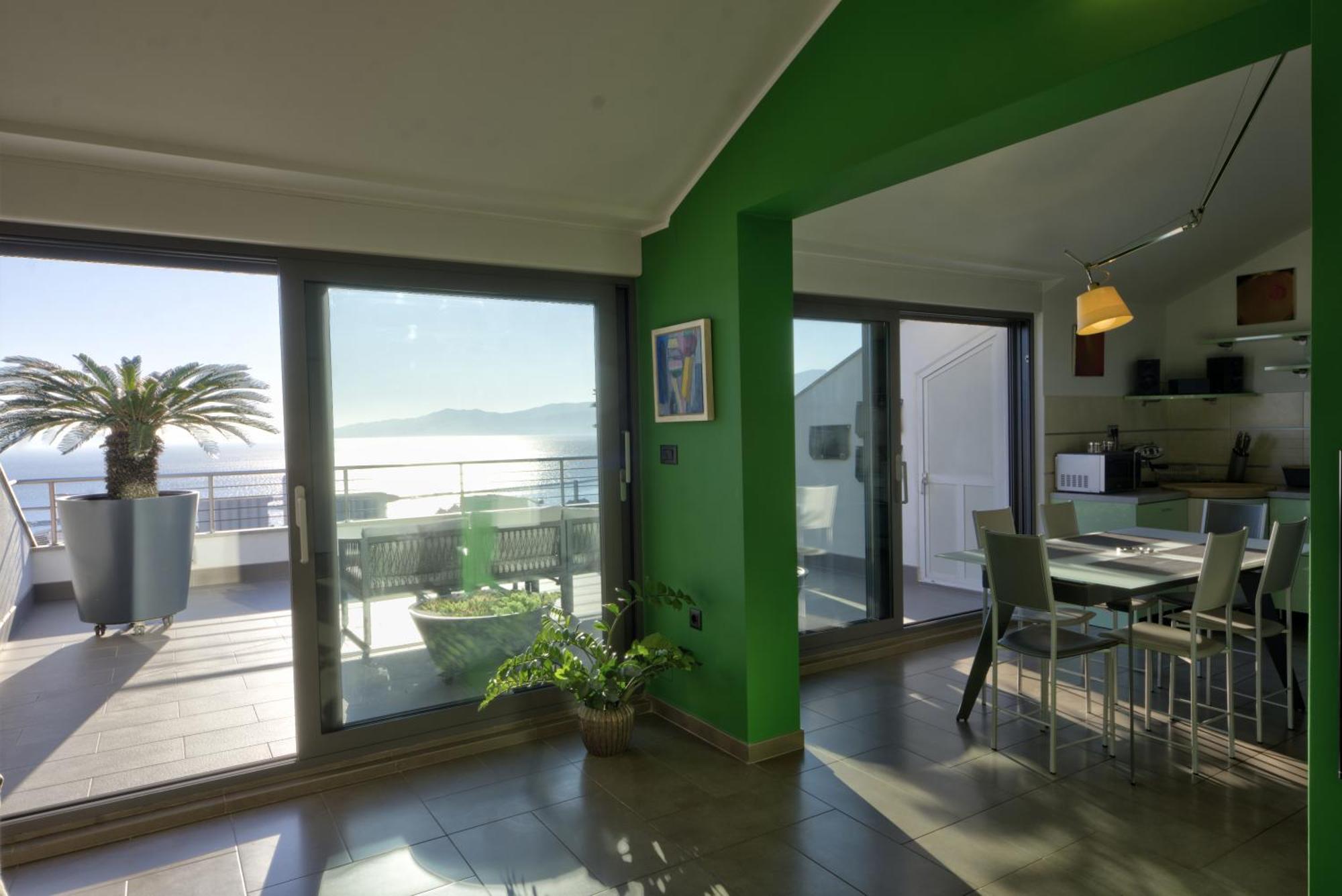 Penthouse Belvedere City View With Private Parking غييكا المظهر الخارجي الصورة