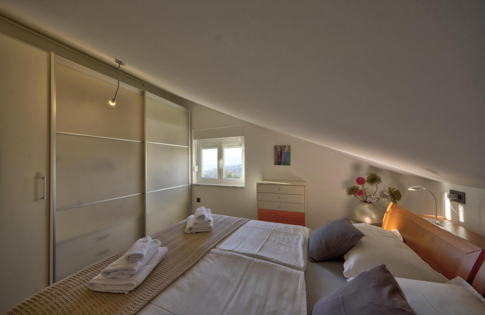 Penthouse Belvedere City View With Private Parking غييكا المظهر الخارجي الصورة