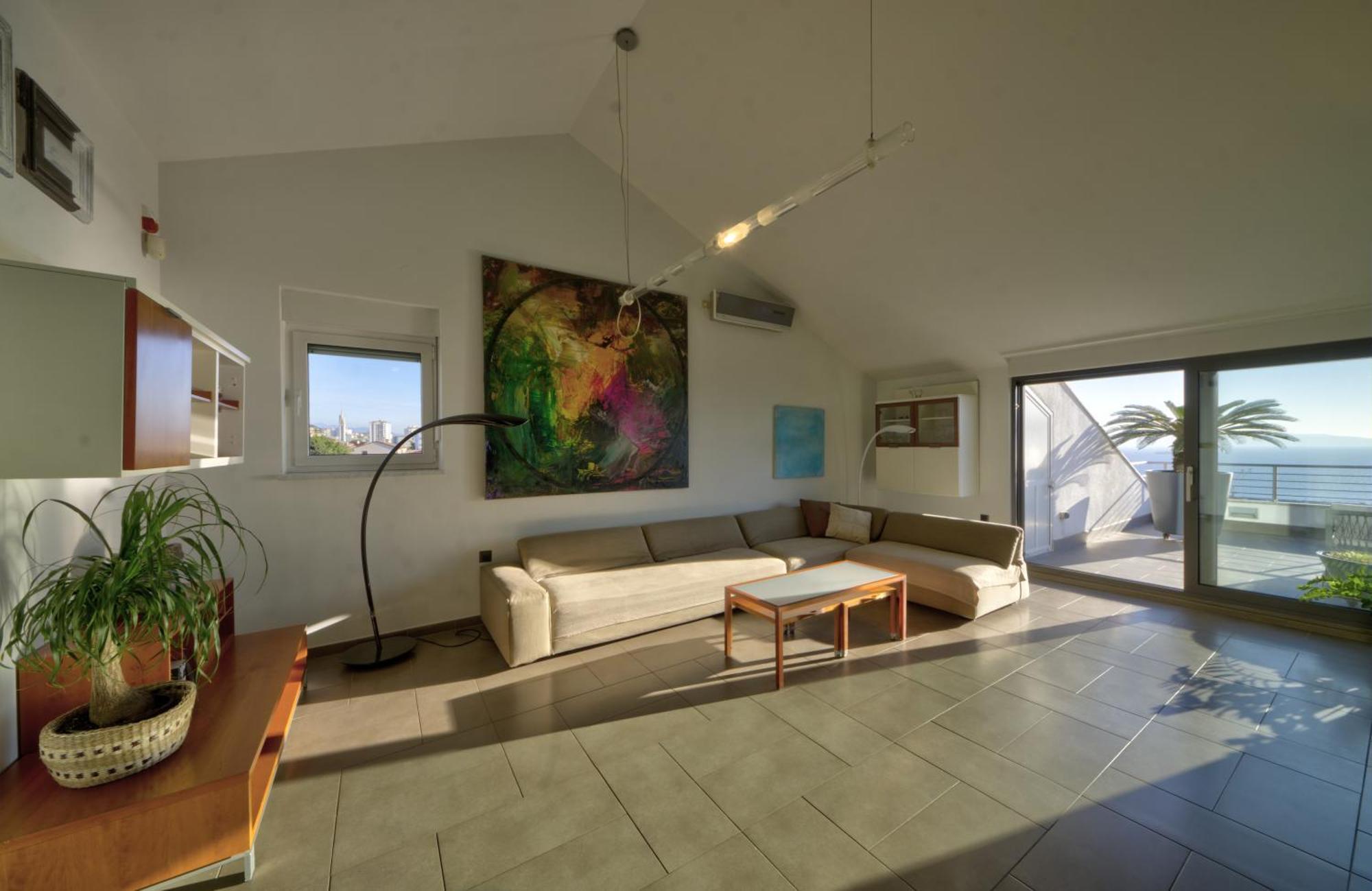 Penthouse Belvedere City View With Private Parking غييكا المظهر الخارجي الصورة